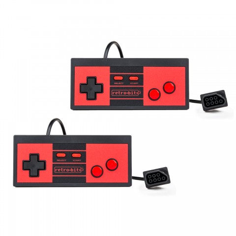 Die beiden mitgelieferten Controller ähneln den originalen NES-Gamepads. (Bild: Retrobit)